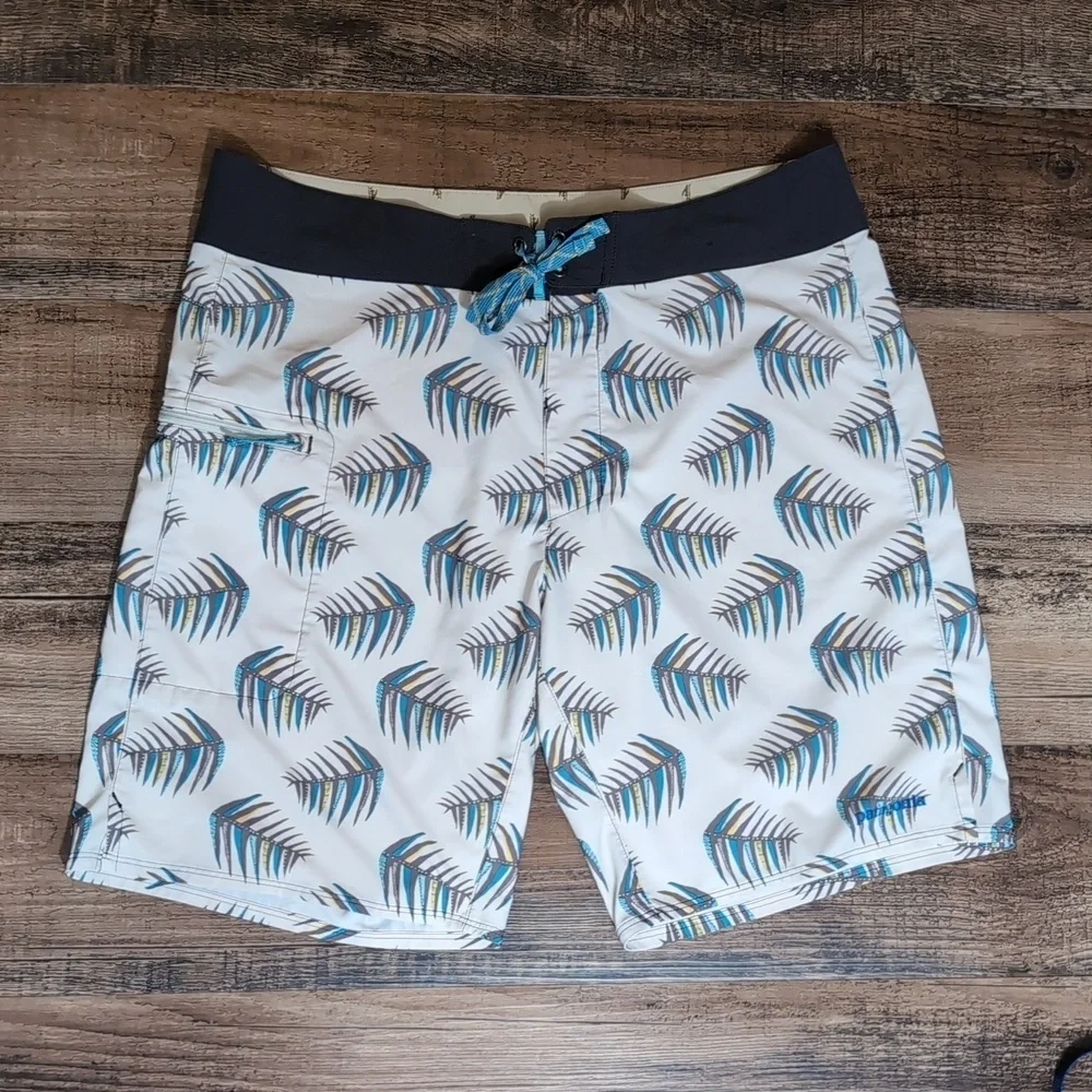 Patagonia Stretch Planing Boardshorts Size 35 In Fishbone Patterned Off-white